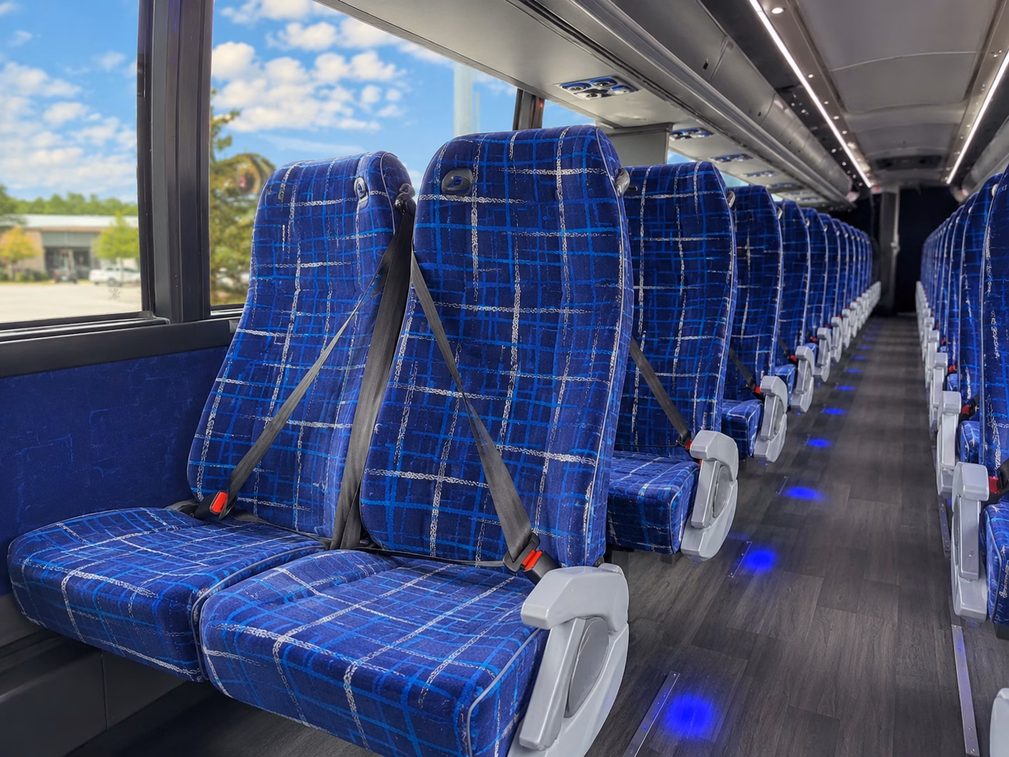 charter buses for museum field trips at hmns sugar land