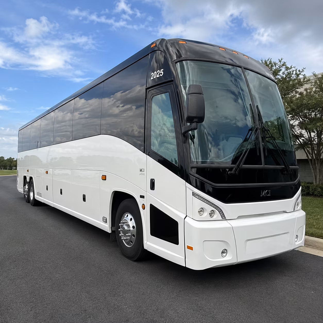 employee shuttle buses for the us 59 i 69 commute