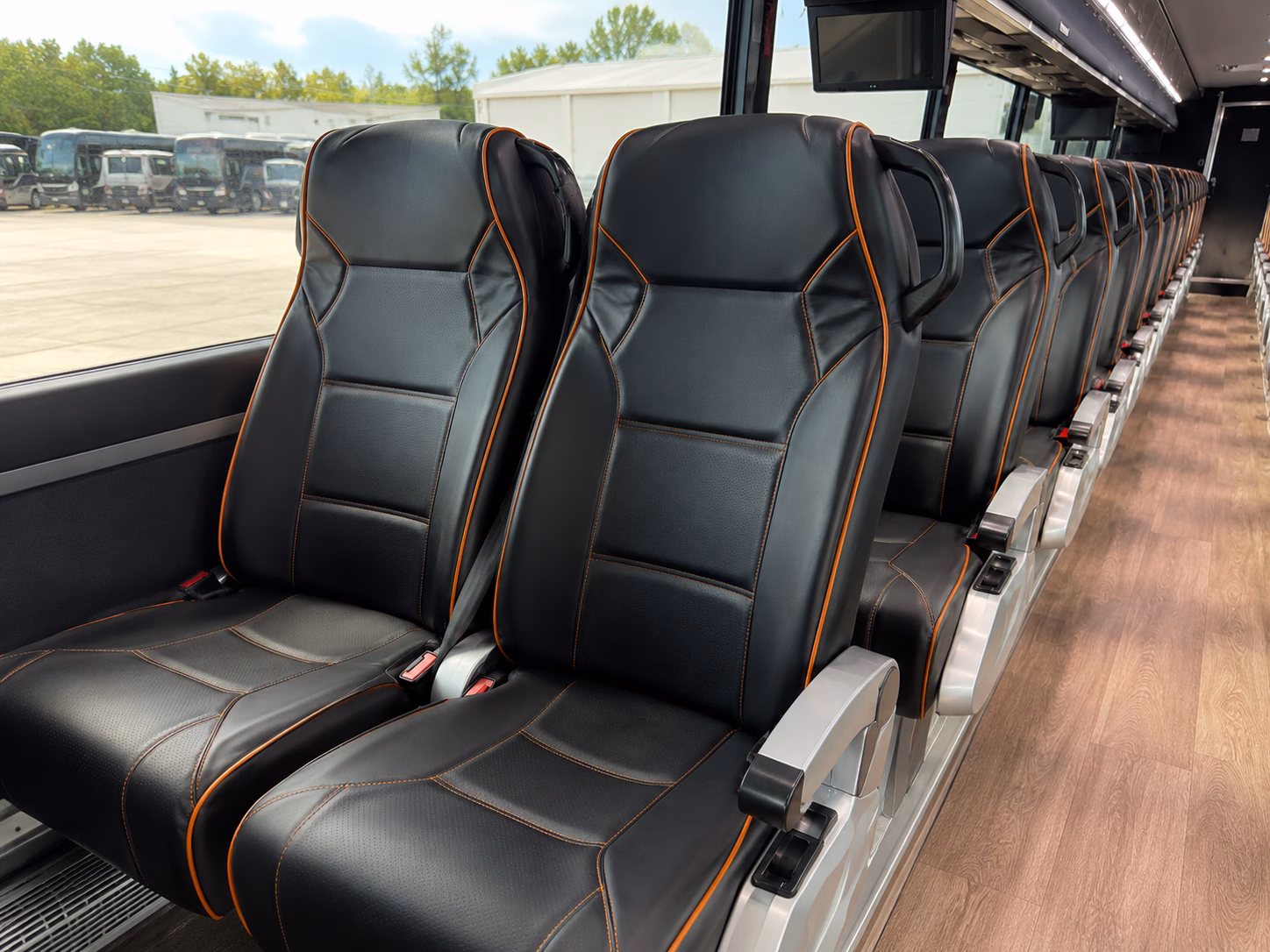 guest shuttle buses between sugar land hotels and your wedding venue